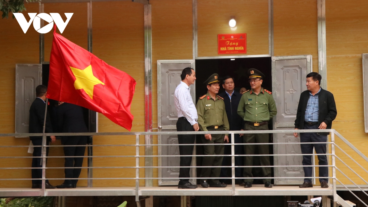 Lan tỏa niềm vui từ những ngôi nhà mới cho bà con nghèo vùng cao tỉnh Quảng Trị